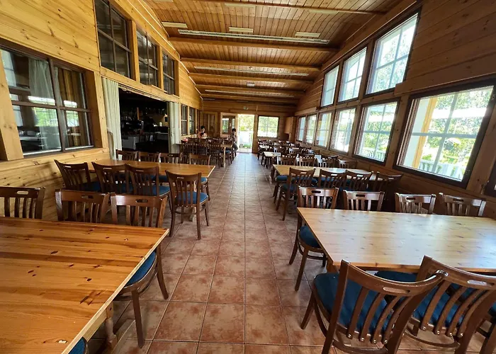 Lakeside Hotelli Ravintola