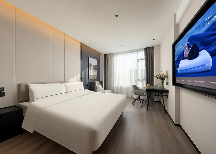 Atour Hotel Dongyang Jiangnan Renmin Road Subway Station