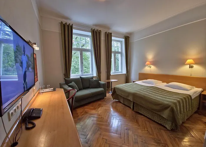 Barclay Hotel
