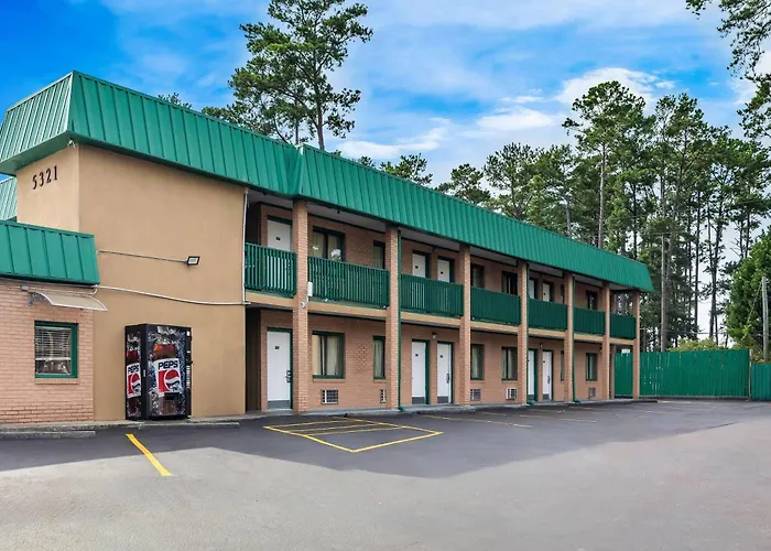 Super 8 By Wyndham Columbia/Ft. Jackson Sc