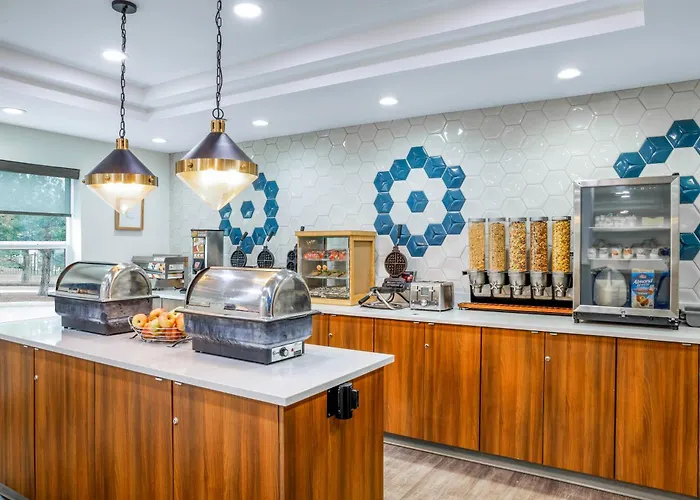 Days Inn & Suites By Wyndham Sherwood Park Edmonton