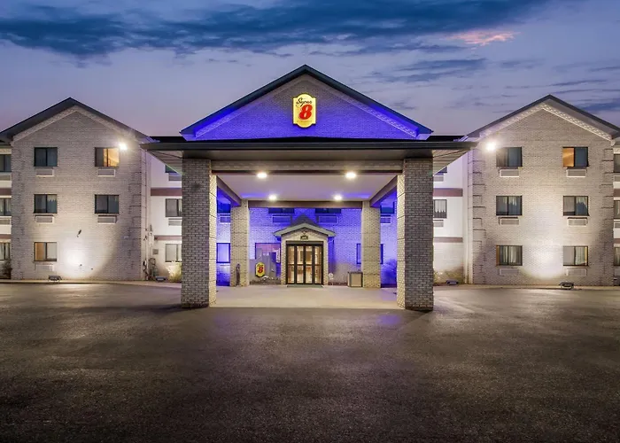 Super 8 By Wyndham Uniontown Pa