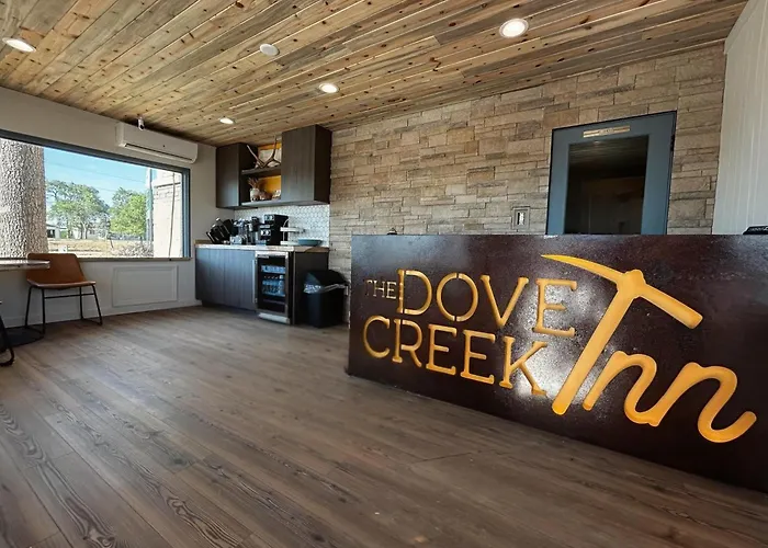 Dove Creek Inn