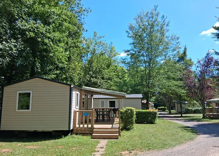 Camping De Collonges-La-Rouge