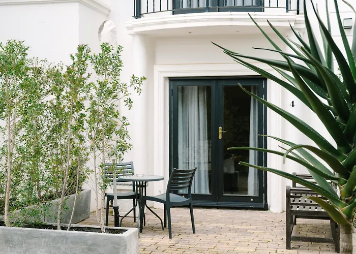 The Salene Hotel & Apartments