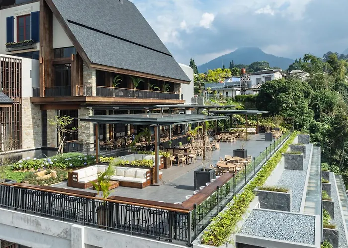 Plataran Puncak Resort