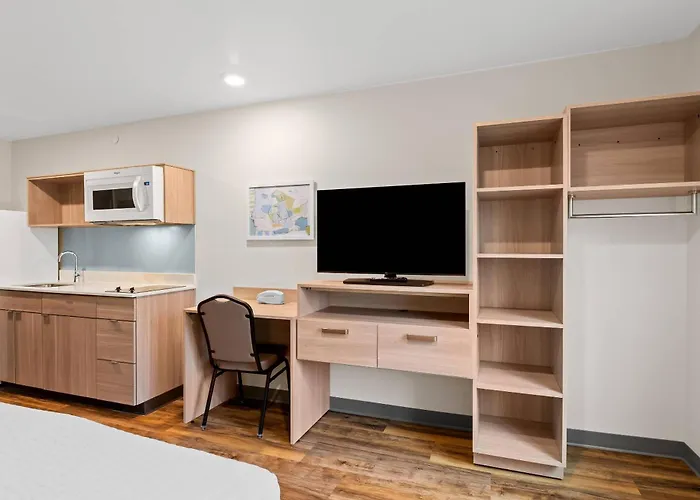 Woodspring Suites Richmond Airport