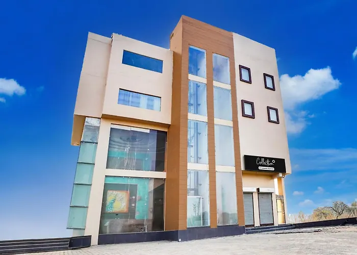 Collection O Surya Enclave Formerly Aroma Regency