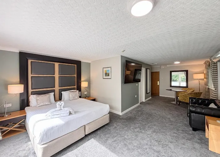 Ivy Bush Royal Hotel By Compass Hospitality