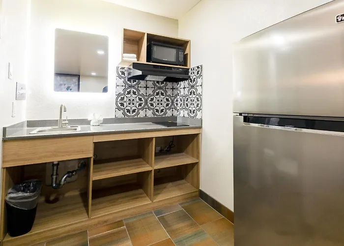 West Texas Inn & Suites With Kitchenette