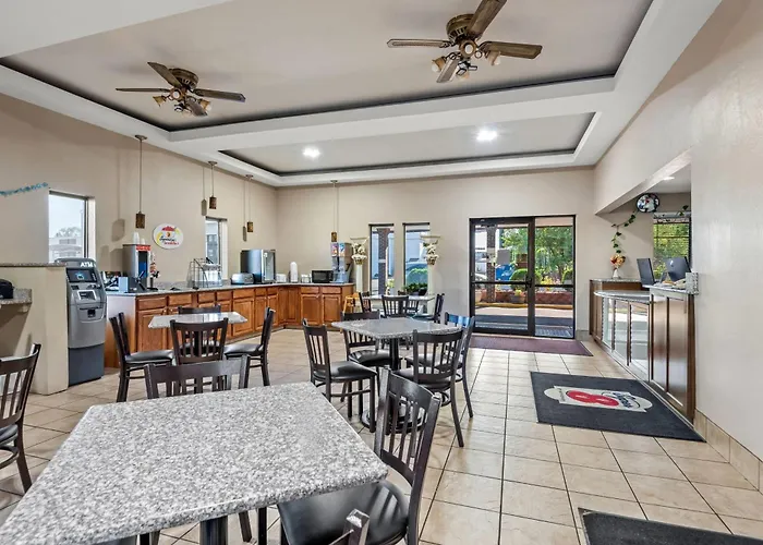 Super 8 By Wyndham Terre Haute