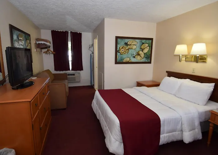 Knights Inn Oswego East
