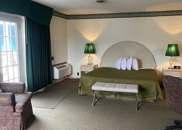 Knights Inn Mackinaw City