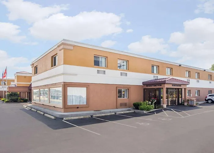Fairbridge Inn Express Buffalo Airport Williamsville