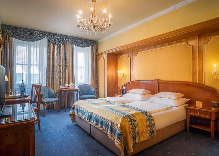 Schlosshotel Roemischer Kaiser