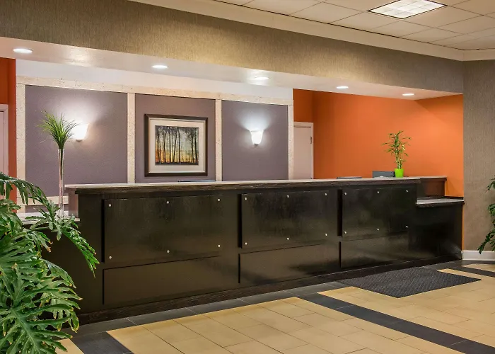Super 8 By Wyndham Little Rock/Otter Creek