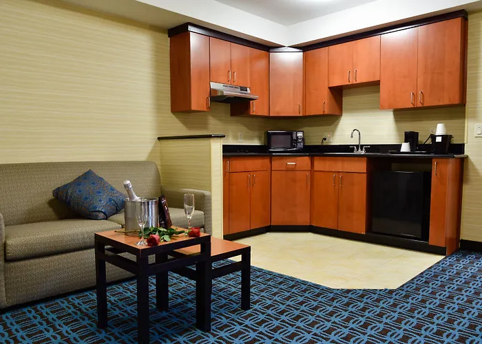 Fairfield Inn Hartford Airport