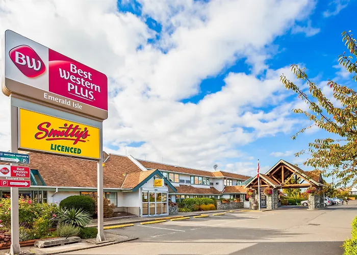 Best Western Plus Emerald Isle Hotel