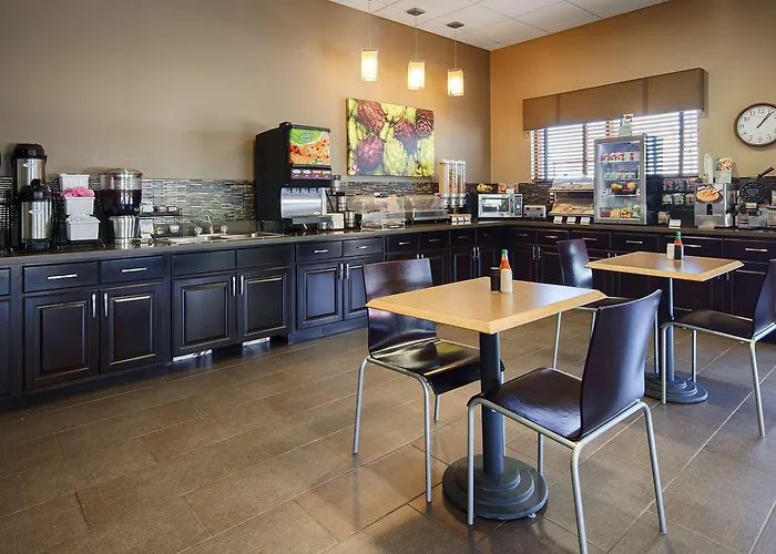 Best Western Plus Night Watchman Inn & Suites