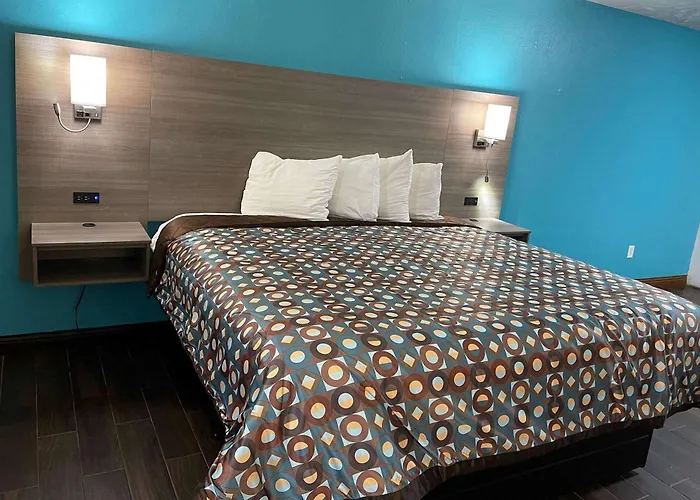 Baymont By Wyndham Bellevue - Omaha