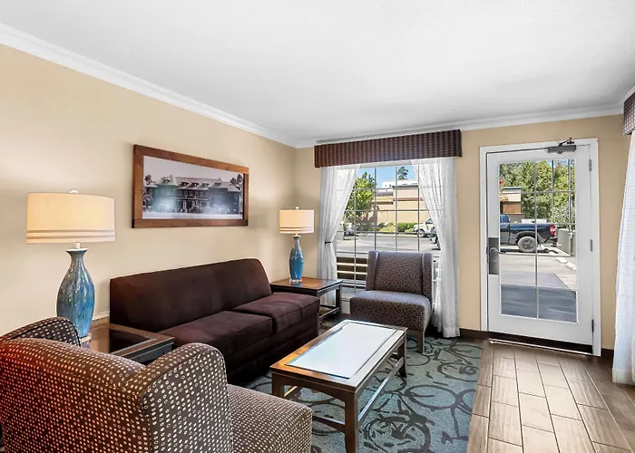 Best Western University Lodge