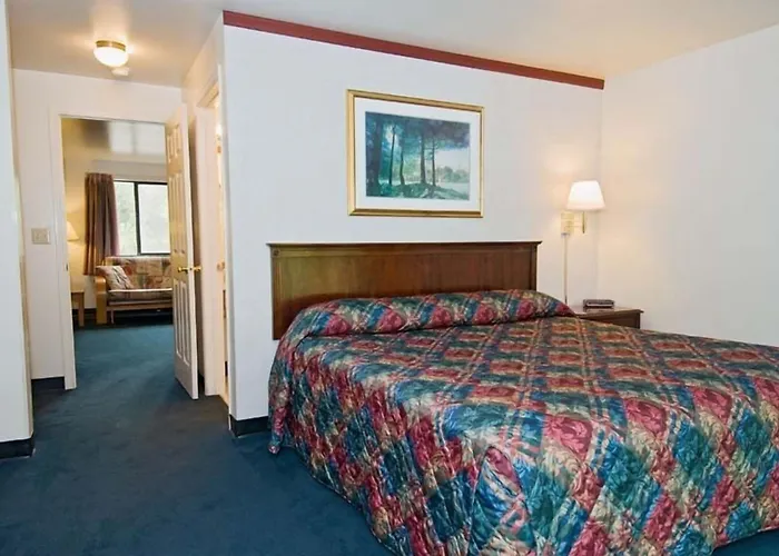 Sequim Bay Lodge