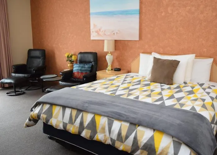 Golden Age Motor Inn