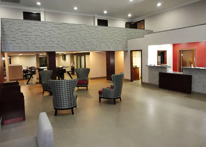 Ramada By Wyndham Tuscaloosa