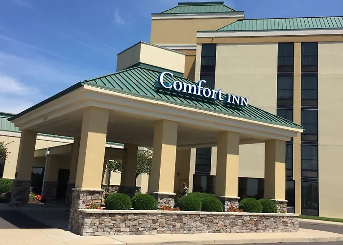 Comfort Inn & Suites Piqua-Near Troy-I75