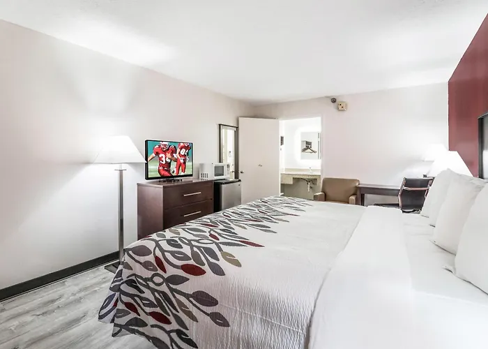 Red Roof Inn Cadiz