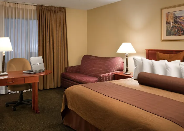 Quality Inn & Suites Albuquerque Midtown - University Area