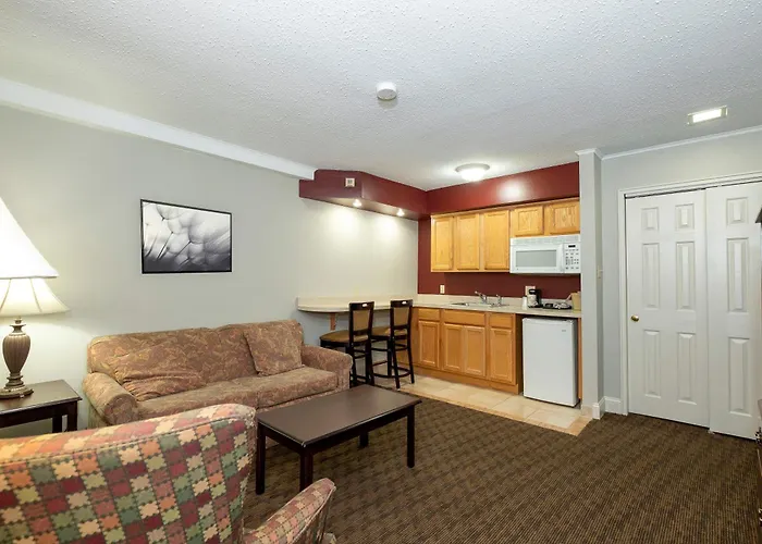 Red Roof Inn & Suites Hazleton