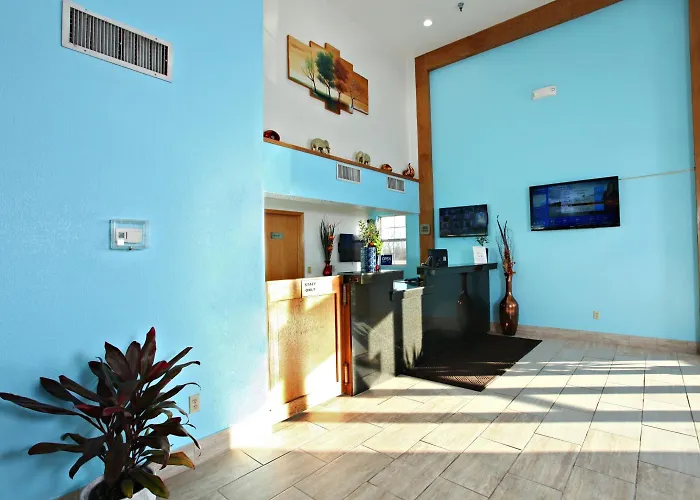 Coratel Inn & Suites By Jasper Newton