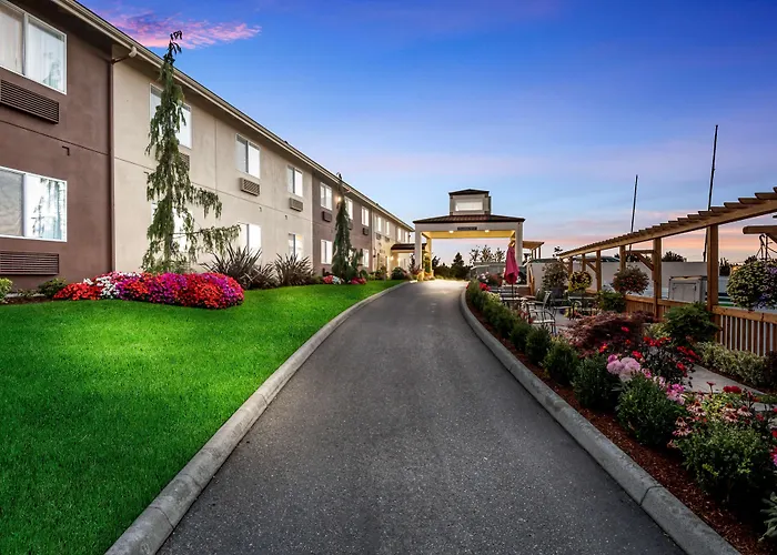 Red Lion Inn & Suites Sequim At Olympic National Park