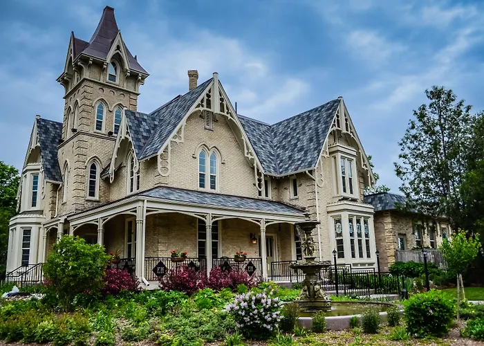 Elm Hurst Inn & Spa, Worldhotels Crafted