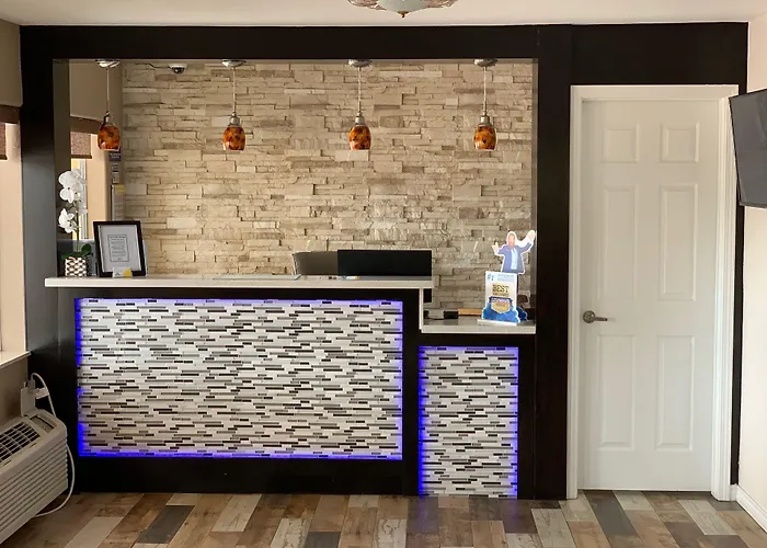 Days Inn By Wyndham Orange