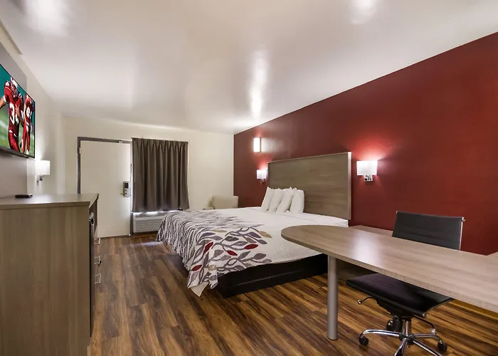 Red Roof Inn Crestview