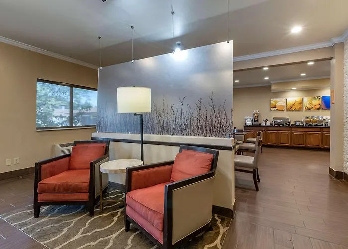 Comfort Inn & Suites Waterloo - Cedar Falls