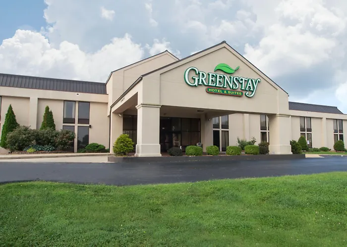 Greenstay Hotel & Suites Central