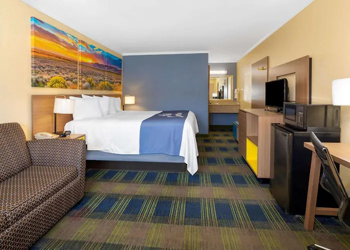 Days Inn By Wyndham Alamogordo White Sands
