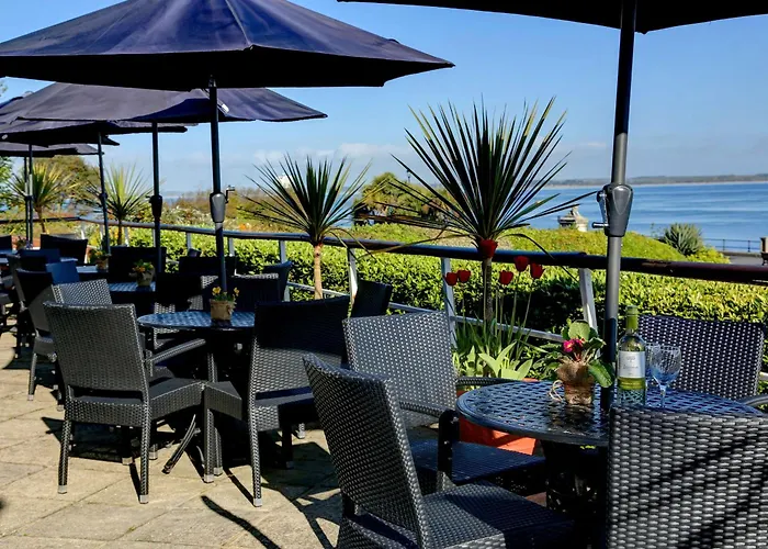 New Holmwood Hotel