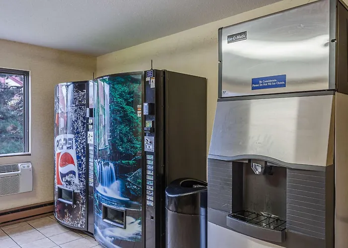 Motel 6-Oak Creek, Wi