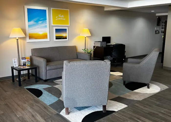 Days Inn By Wyndham Hays
