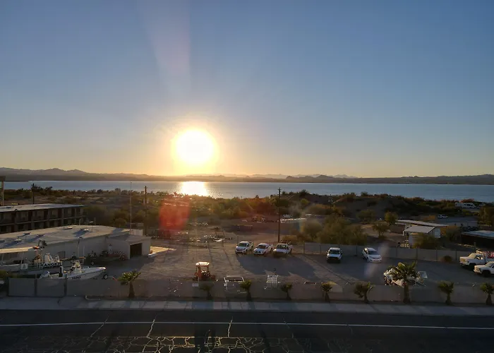 Travelodge By Wyndham Lake Havasu