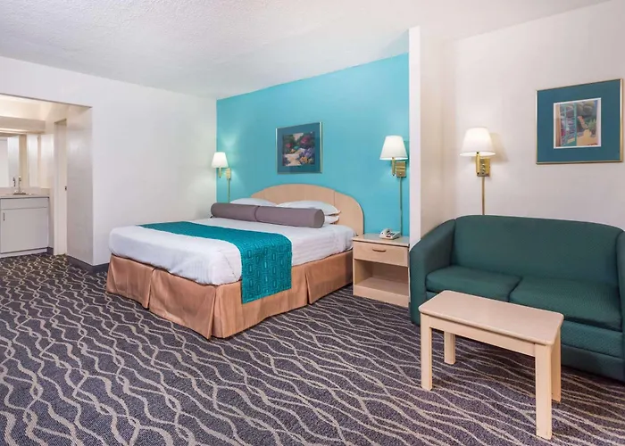 Howard Johnson By Wyndham Commerce Ga