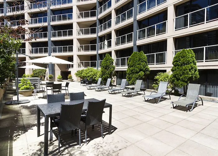 Pinnacle Hotel Harbourfront