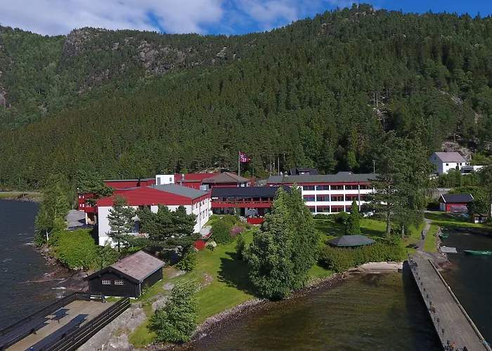 Revsnes Hotel