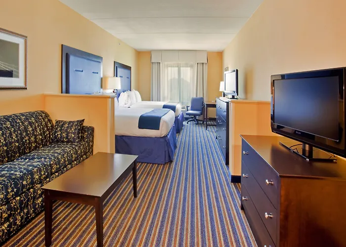 Holiday Inn Express & Suites Wilmington-Newark By Ihg