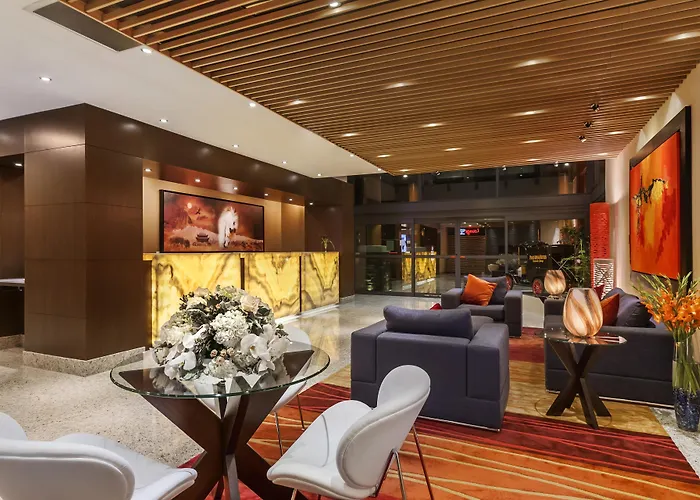 Poco Inn And Suites Hotel And Conference Center