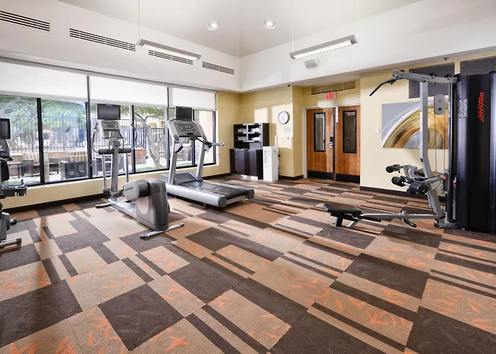 Courtyard By Marriott Dallas Richardson At Spring Valley